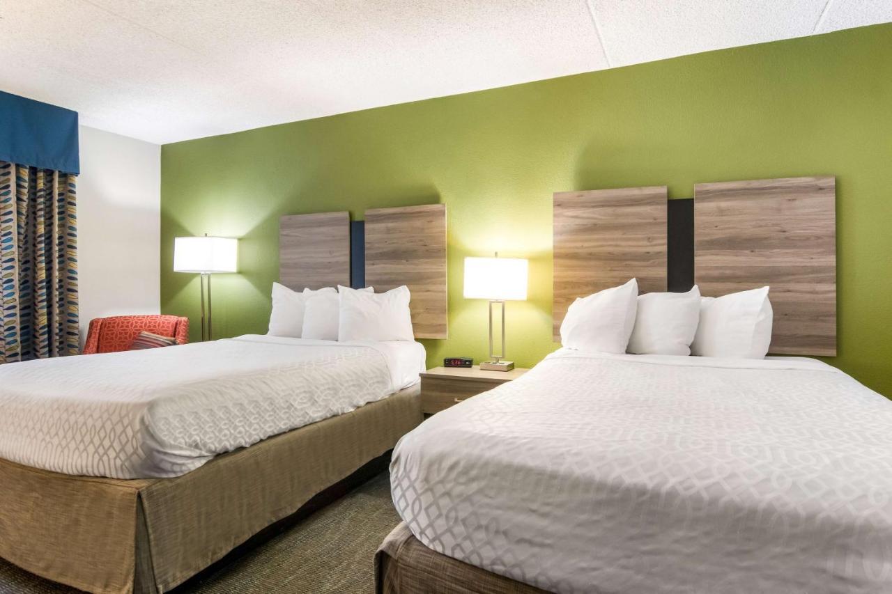 Best Western Dutch Valley Inn Ню Филаделфия Екстериор снимка
