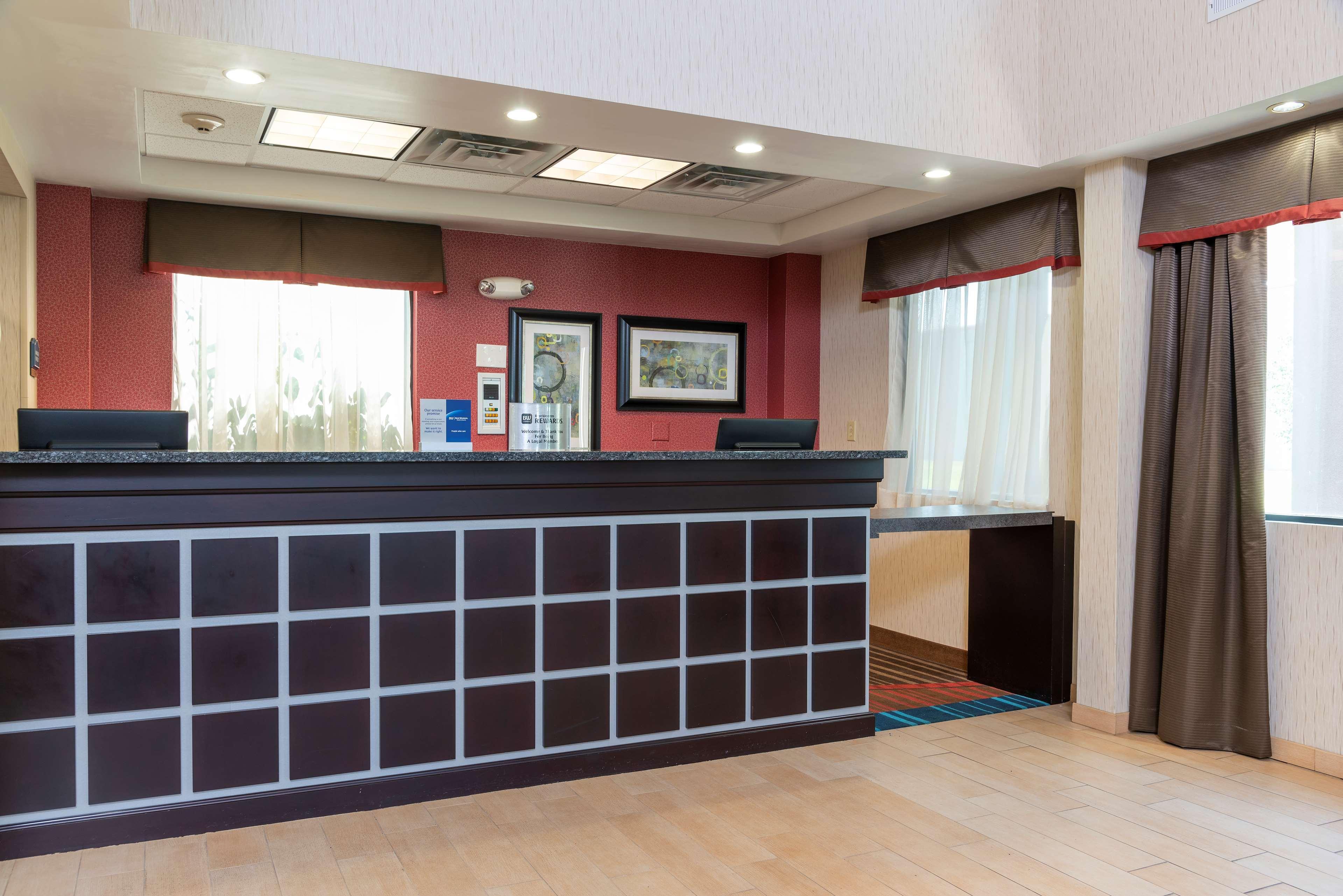 Best Western Dutch Valley Inn Ню Филаделфия Екстериор снимка